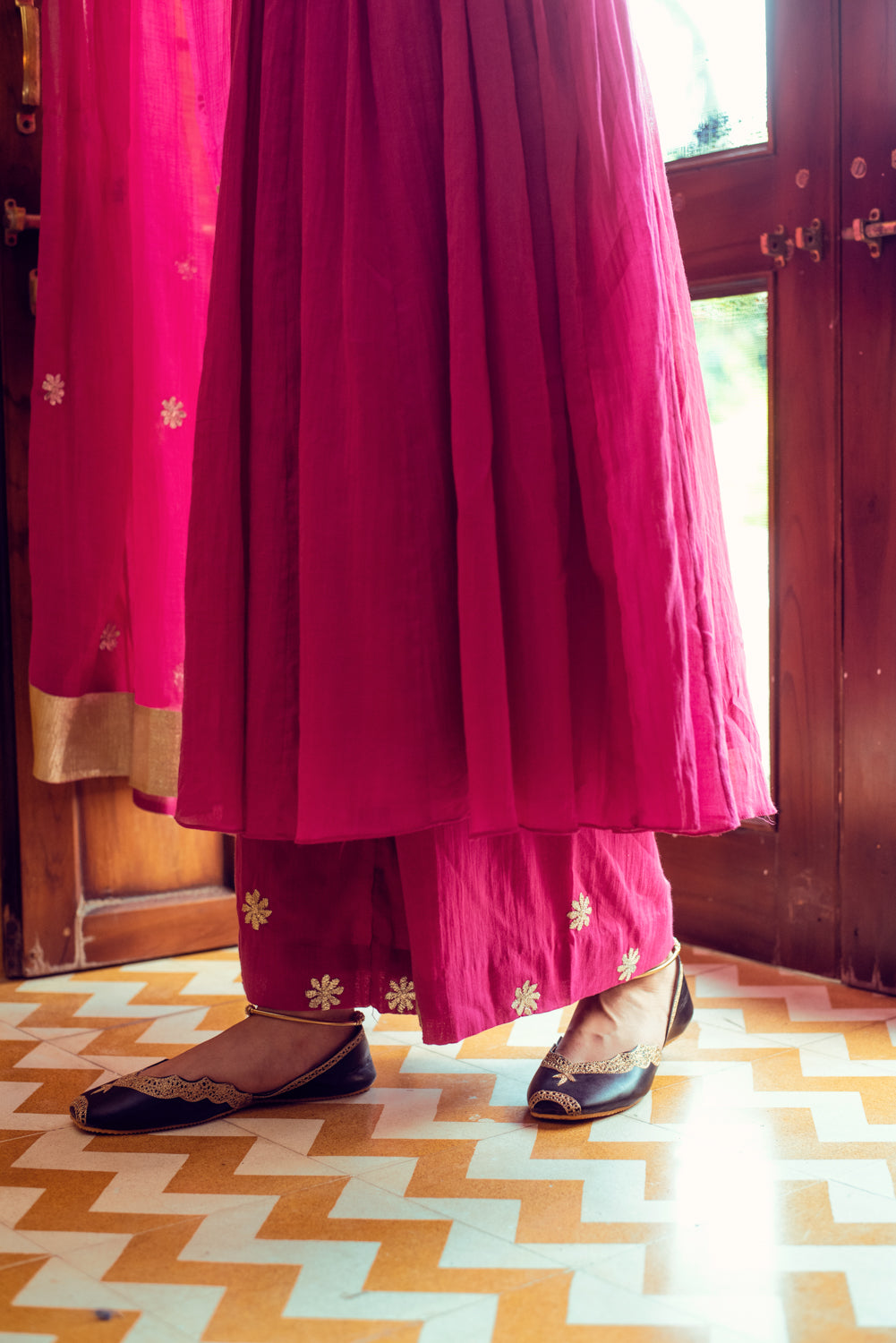 GENELIA D'SOUZA IN AAFREEN FLOWER GOTA YOKE GATHER DROP WAIST GATHER ANARKALI SET 0F 3  - RANI PINK