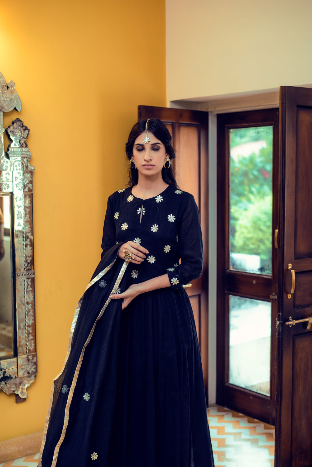 AAFREEN FLOWER GOTA YOKE GATHER DROP WAIST GATHER ANARKALI SET 0F 3 - BLACK