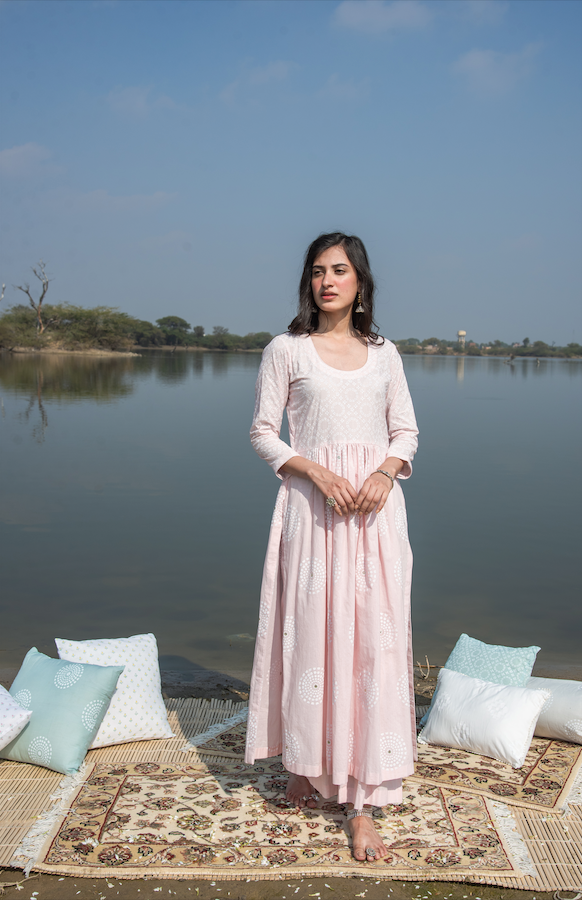 MASAKALI PALE PINK BANDHANI YOKE GATHERED SUIT WITH MUL DUPATTA - SET OF 3 - Ready to ship