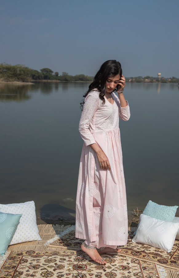 MASAKALI PALE PINK BANDHANI YOKE GATHERED SUIT WITH MUL DUPATTA - SET OF 3 - Ready to ship
