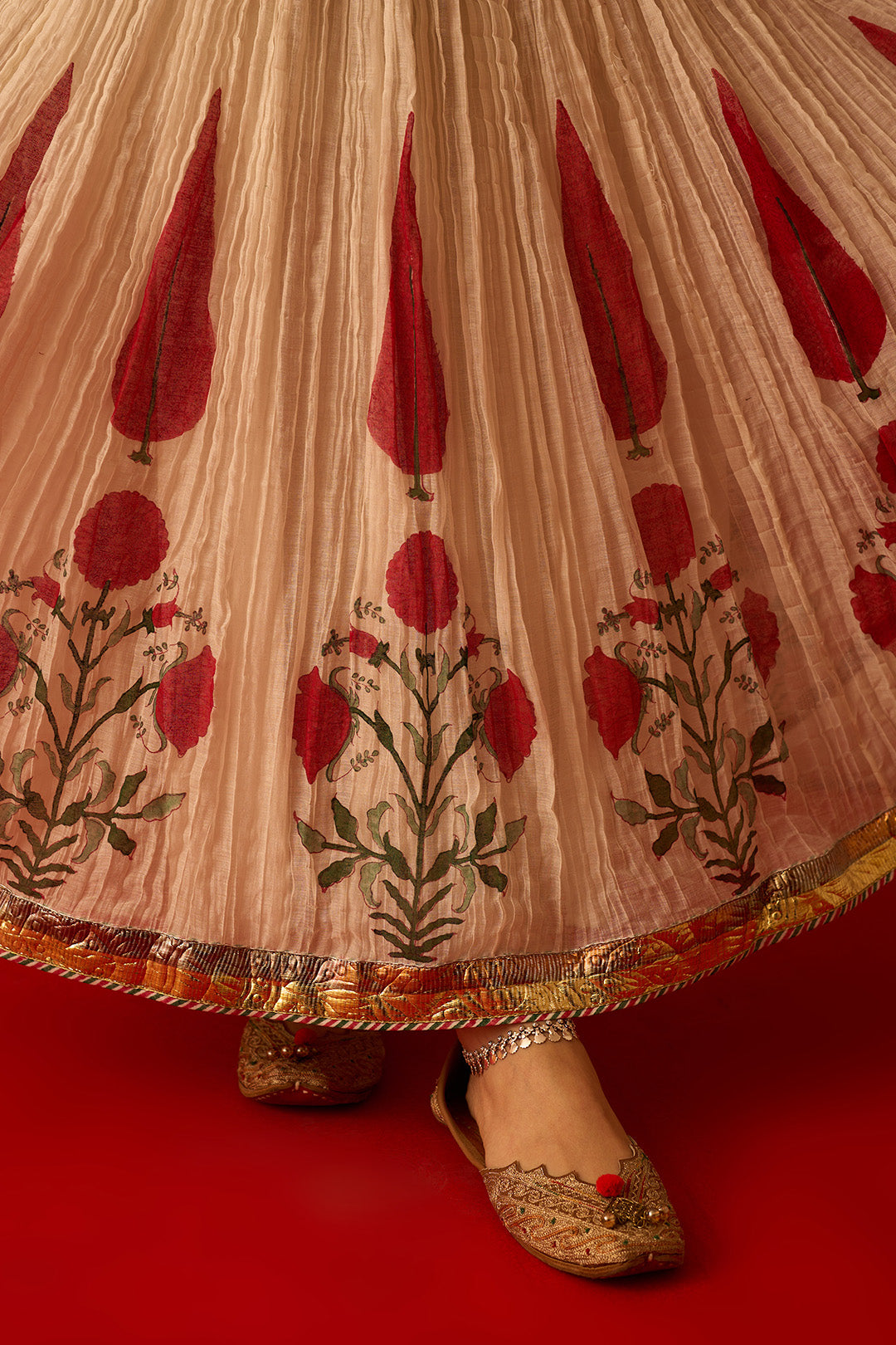 Chaand Raat Red Embroidered Solid Kurta with Mughal Block Printed Skirt with Dupatta (Set of 3) RTS