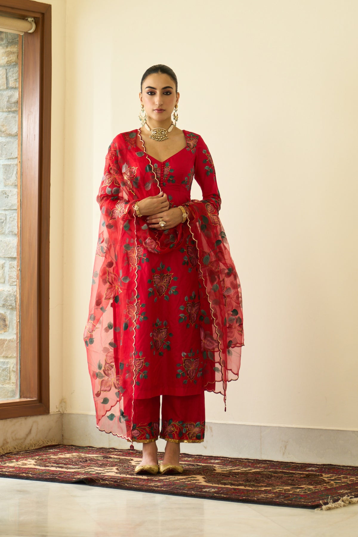 Saanjh Red Silk Handpaint Sweetheart Kurta With Palazzo And Dupatta ( Set Of 3)