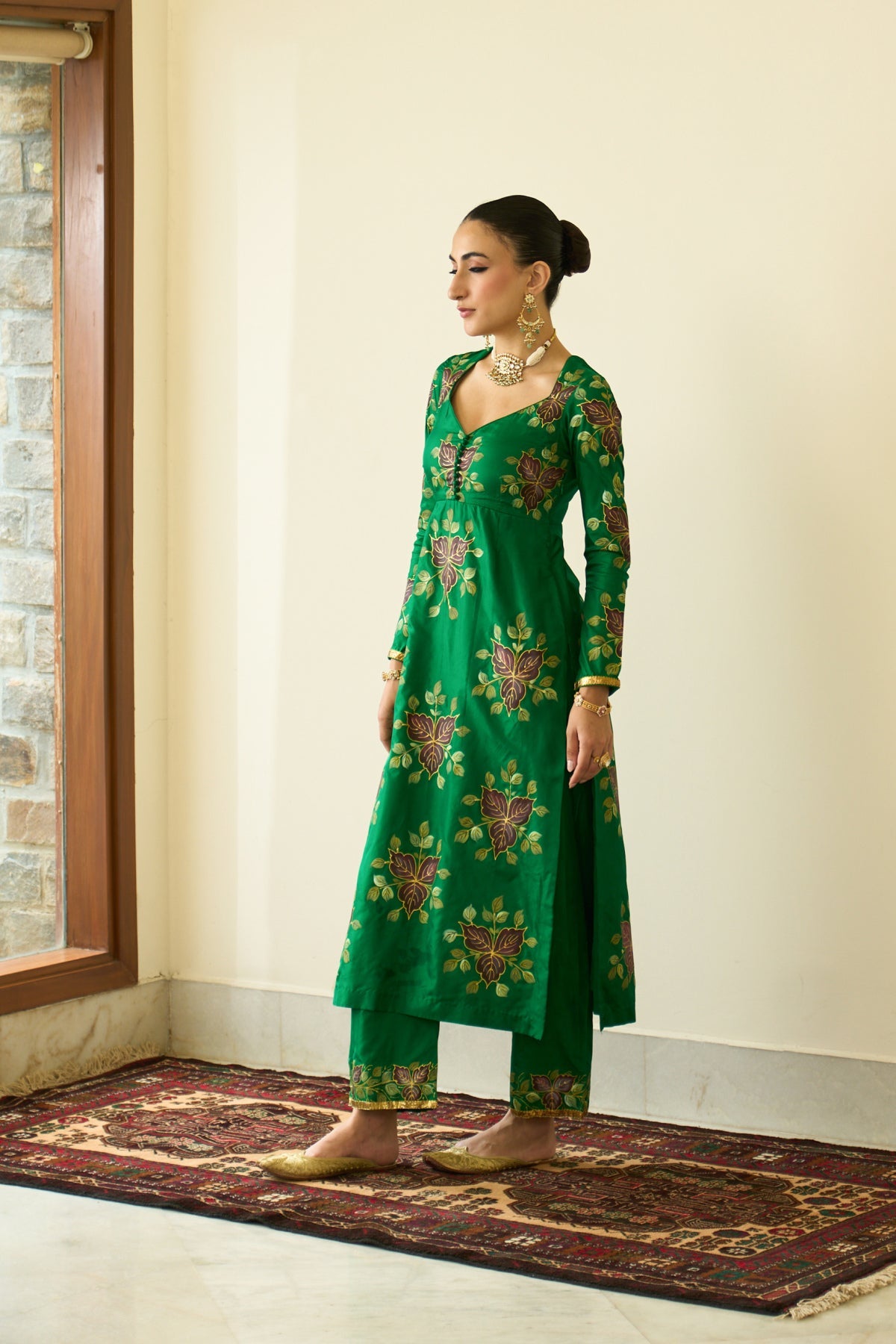 Saanjh Green Silk Handpaint Sweetheart Kurta With Palazzo And Dupatta ( Set Of 3)